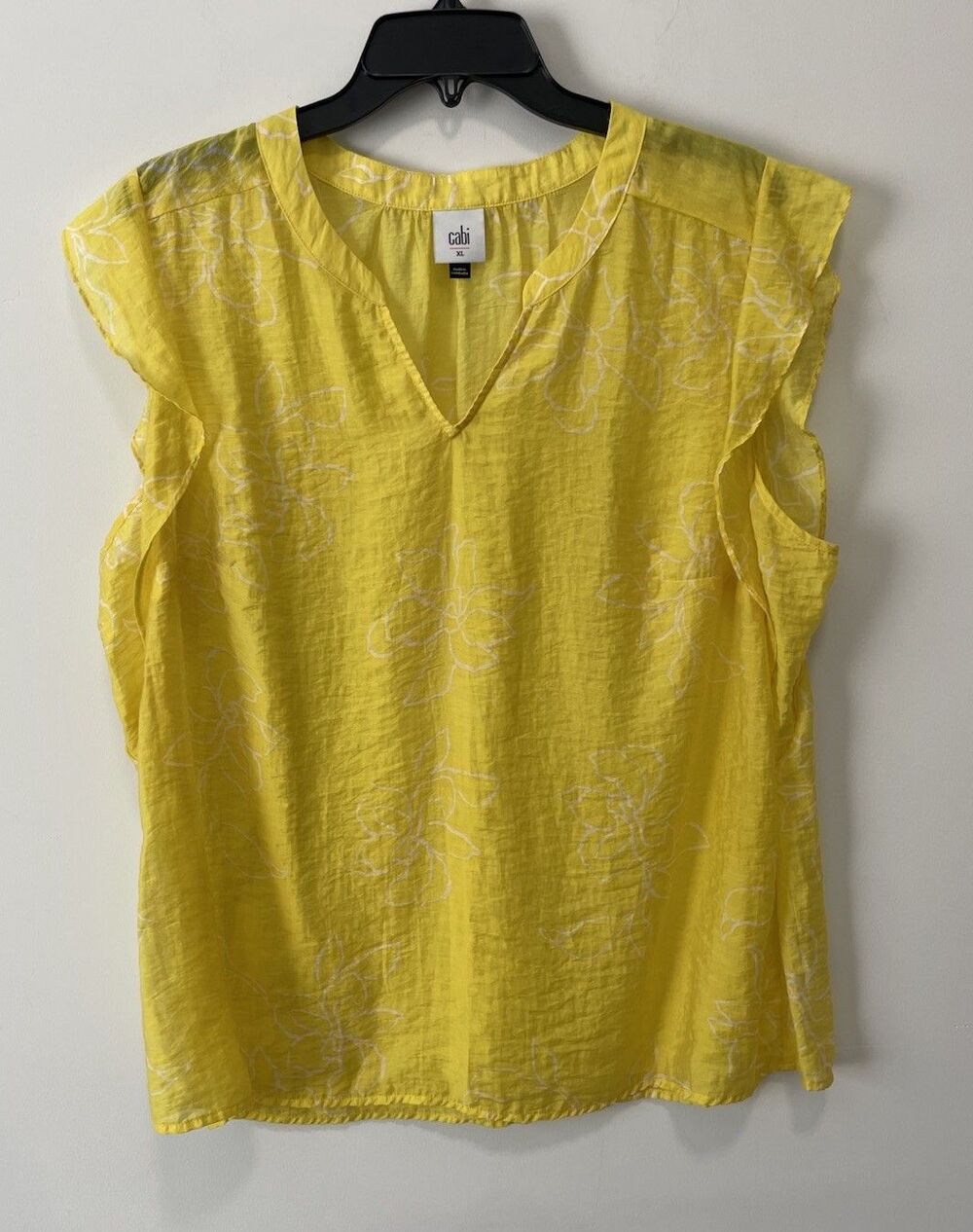 Cabi Savanna Top Yellow Sleevless Blouse XLARGE Breezy Lightweight Business